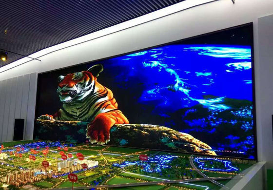 Pantalla LED a todo color para interiores P2.5 HD 320*160mm 1R1G1B alta tasa de refresco