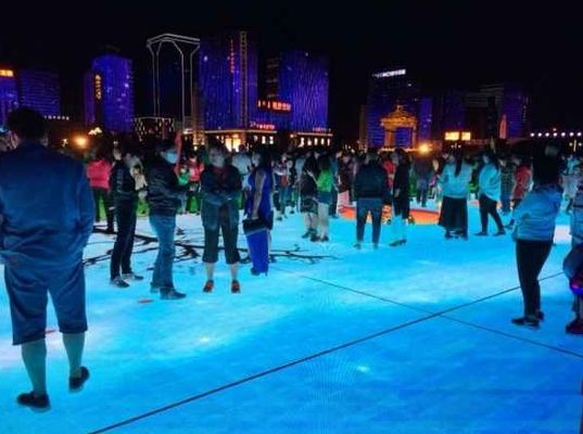 La etapa llevada al aire libre del concierto del RGB 3IN1 Dance Floor llevó el ODM de la pantalla AC220V IP65