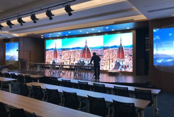 Ángulo de visión amplio de la pequeña del pixel P2.5 pantalla de vídeo a todo color interior de la pantalla LED LED