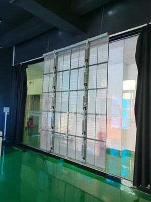 75% Pantalla LED transparente Espacio de instalación interior/exterior