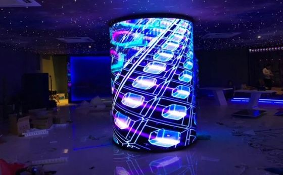 Pantalla LED de columna flexible con ROHS para publicidad en tiendas minoristas de China