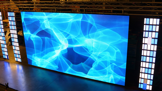 El fondo de etapa de la cartelera llevó el alquiler 50 los x 50cm P2.6mm IP40 de la pantalla de visualización