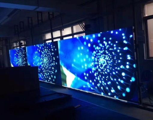 7680Hz HD Modulo de pantalla LED Diseño de pantalla de pared de video FCC 20m Distancia de visión