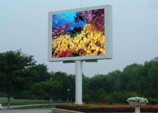 P6.67 Pantalla de señalización para publicidad comercial al aire libre 16.7M 7000cd/ M2