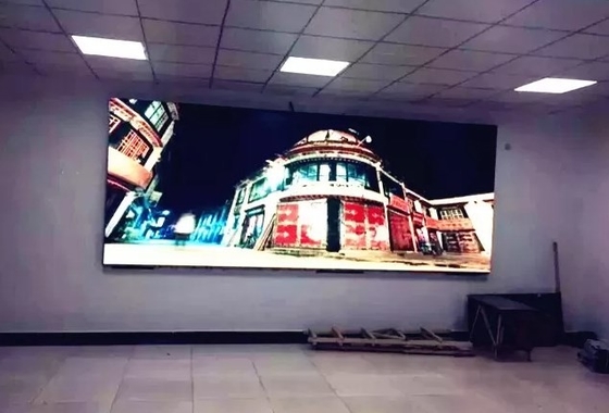La pantalla LED a todo color interior de la publicidad P3 192x192m m a presión aluminio de la fundición