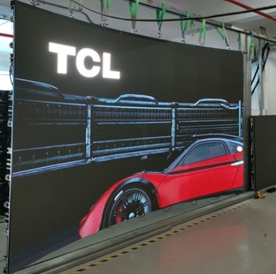 A presión la cartelera al aire libre interior curvada de aluminio de la pantalla P3.91mm Digitaces LED de la fundición LED