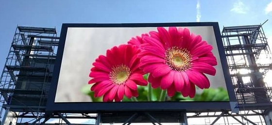 Paredes video al aire libre electrónicas LED de la pantalla IP65 de P4 1R1G1B del hierro a todo color LED de la prenda impermeable
